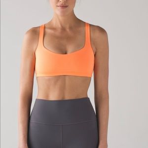 Lululemon Free to be bra